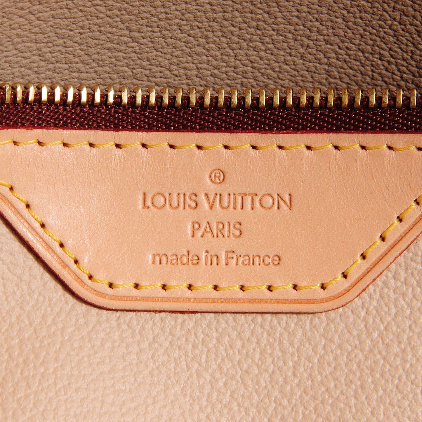 Monogram Petit Bucket 23