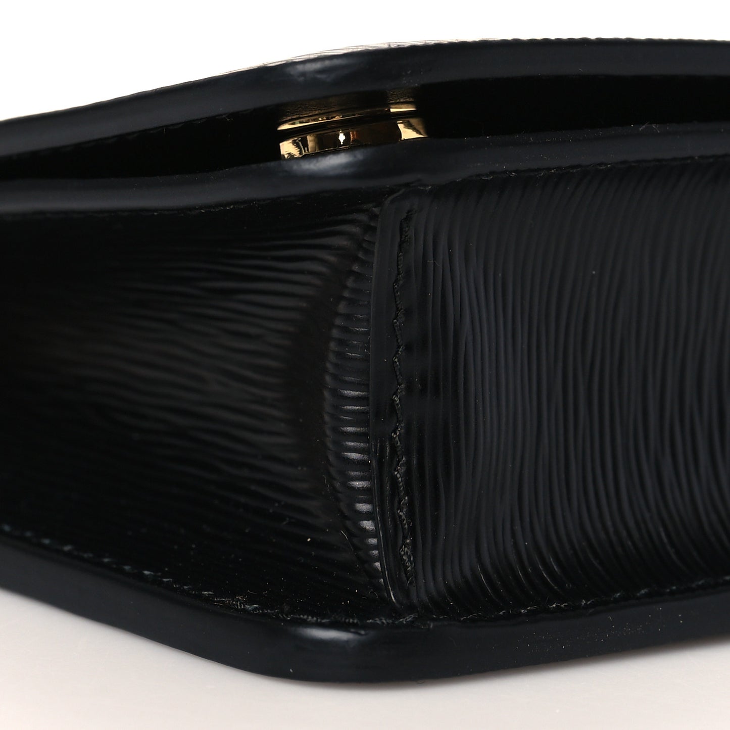 Vitello Move Triangle Logo Miniborse Black