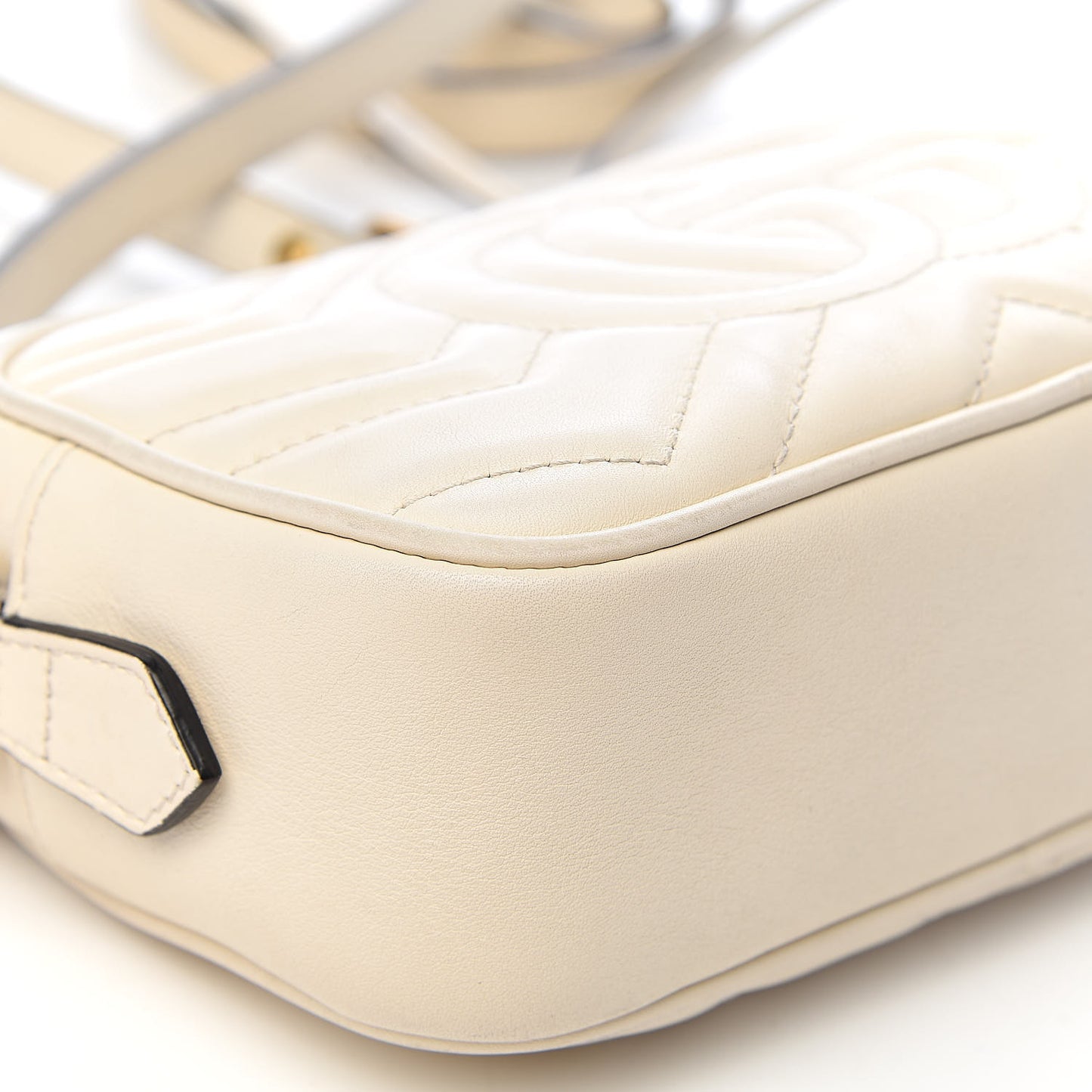 Calfskin Matelasse Mini GG Marmont Chain Shoulder Bag White