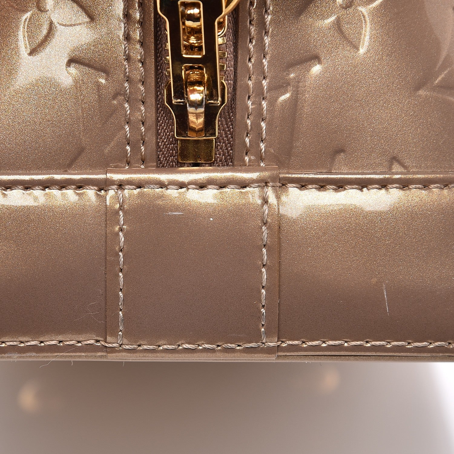 Louis Vuitton Vernis Alma GM Beige Poudre 11 of 12