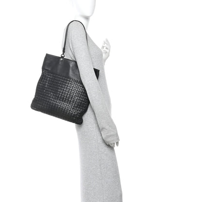 Bottega Veneta Nappa Intrecciato Flat Shoulder Bag Black 2 of 15