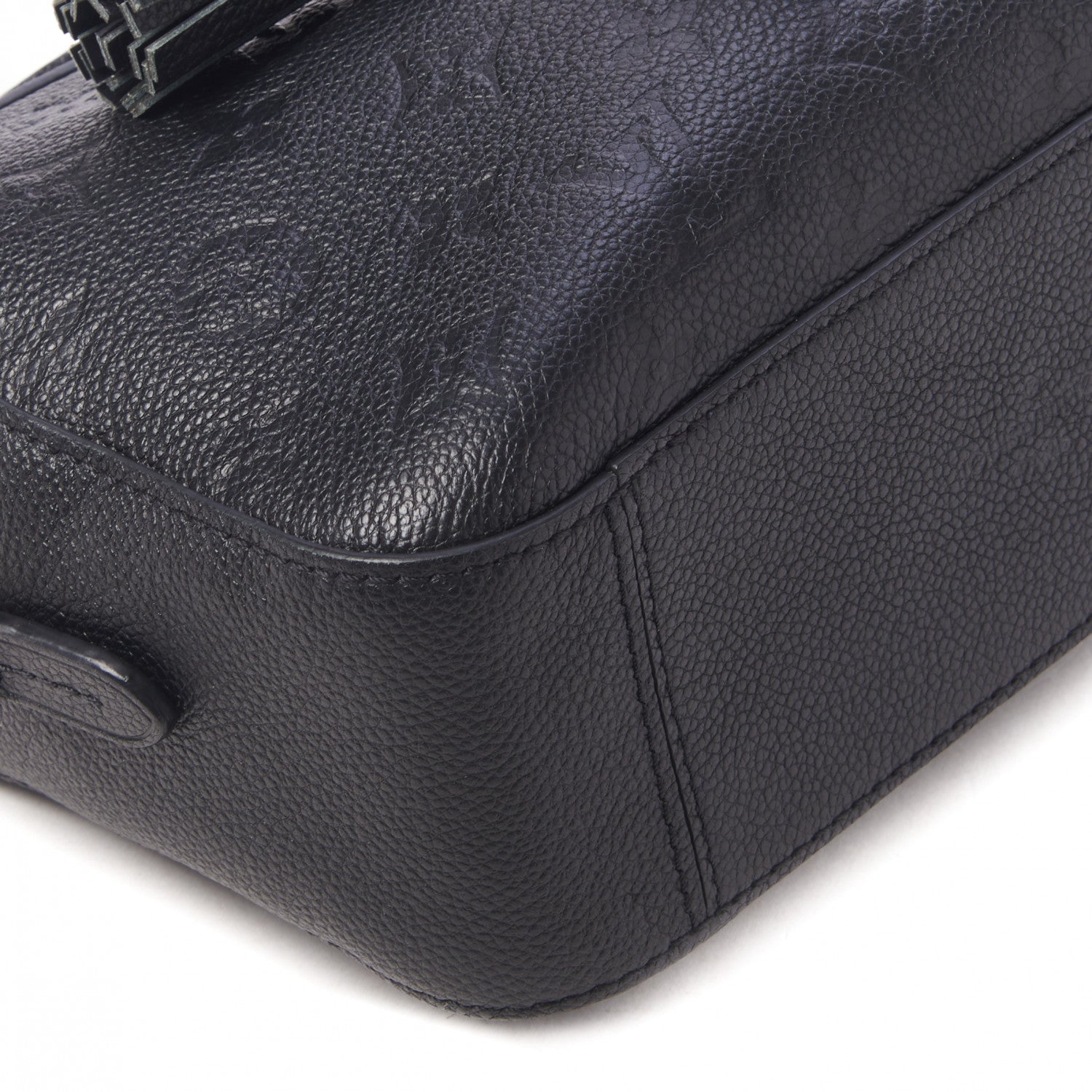 Louis Vuitton Empreinte Saintonge Black 6 of 8