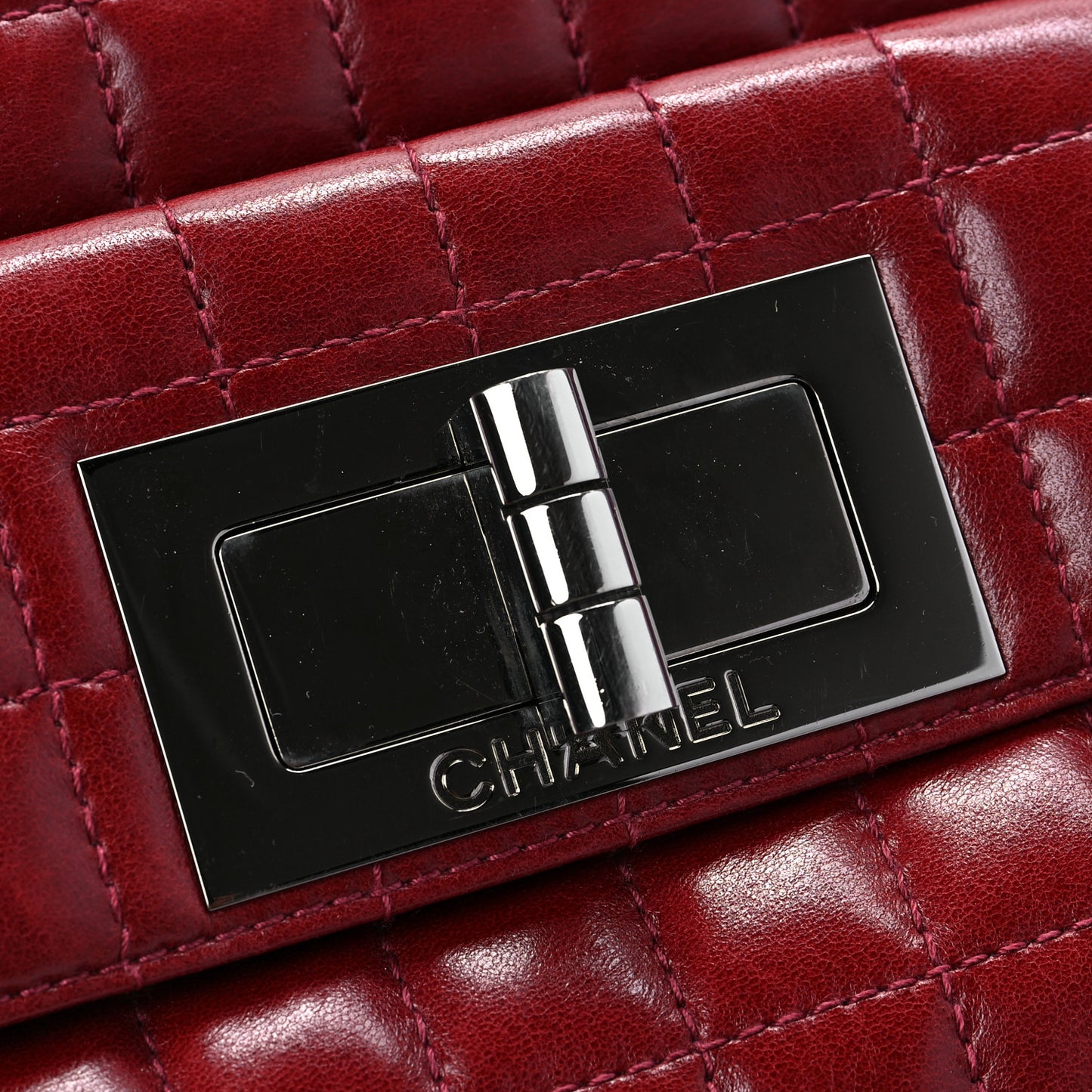 Lambskin Quilted Chocolate Bar Mademoiselle Shoulder Bag Red