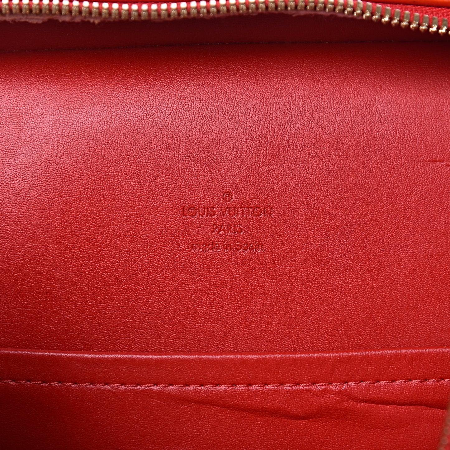 Vernis Sutton Rouge