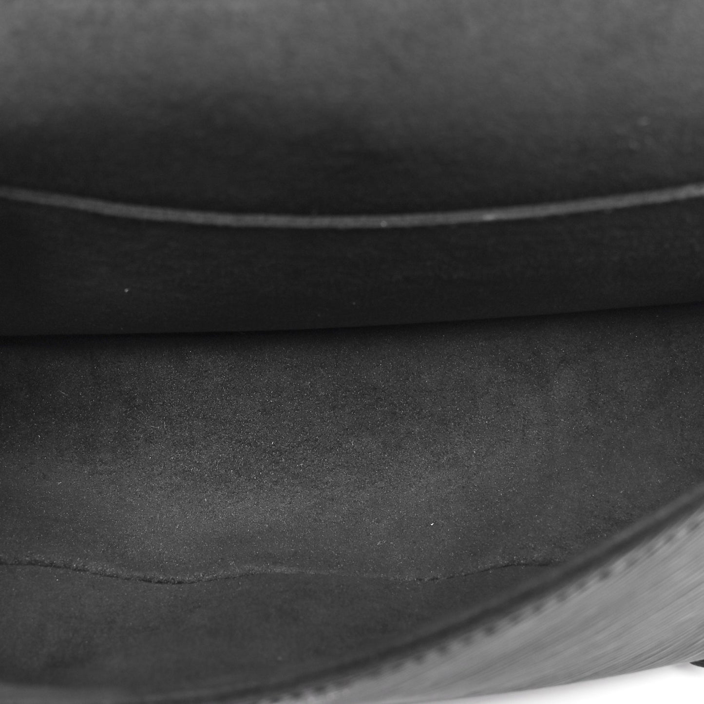 Epi Buci Crossbody Black