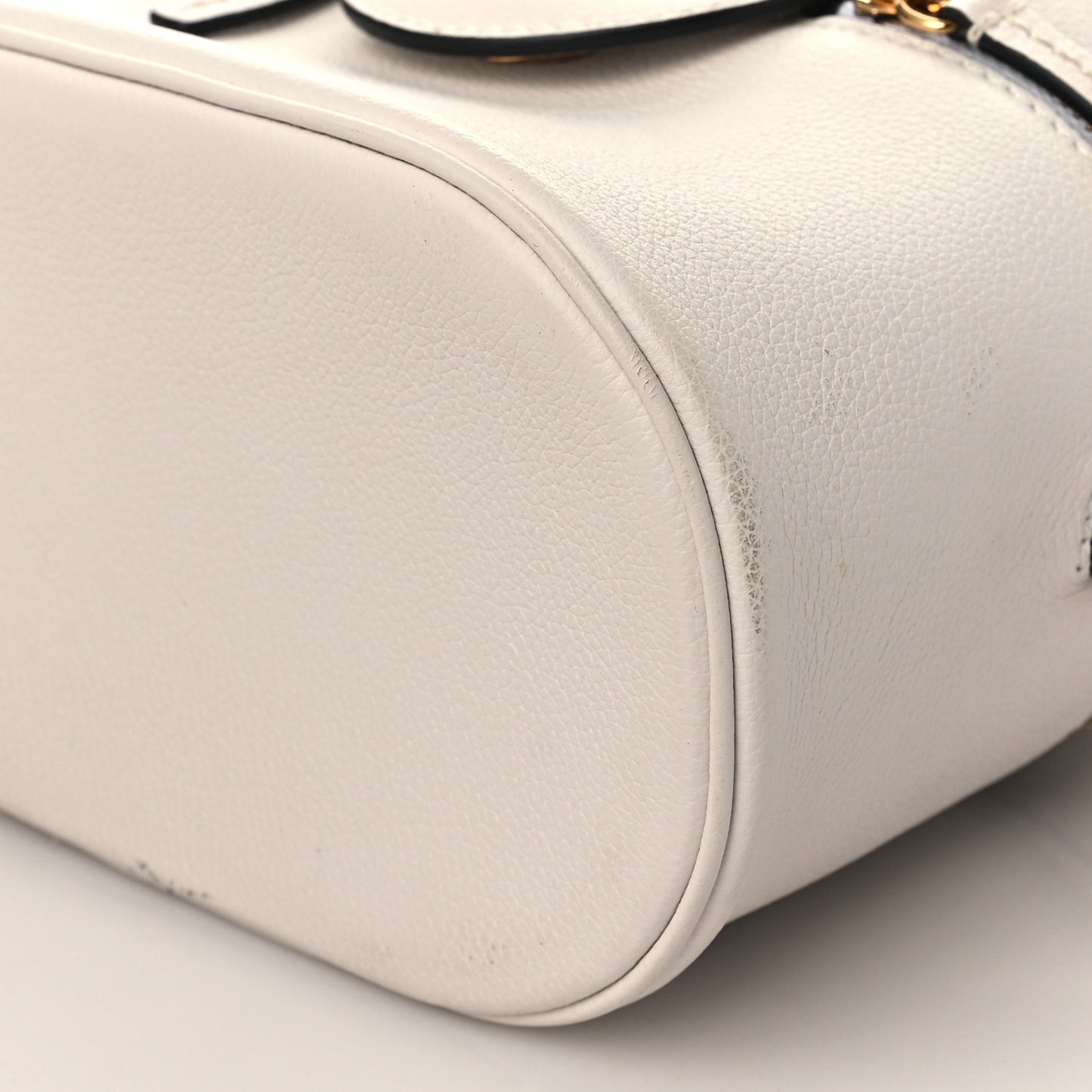 Grained Calfskin Medusa Vanity Case White