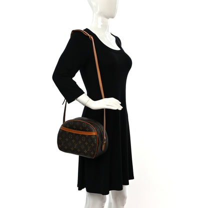 Louis Vuitton Monogram Blois 2 of 17