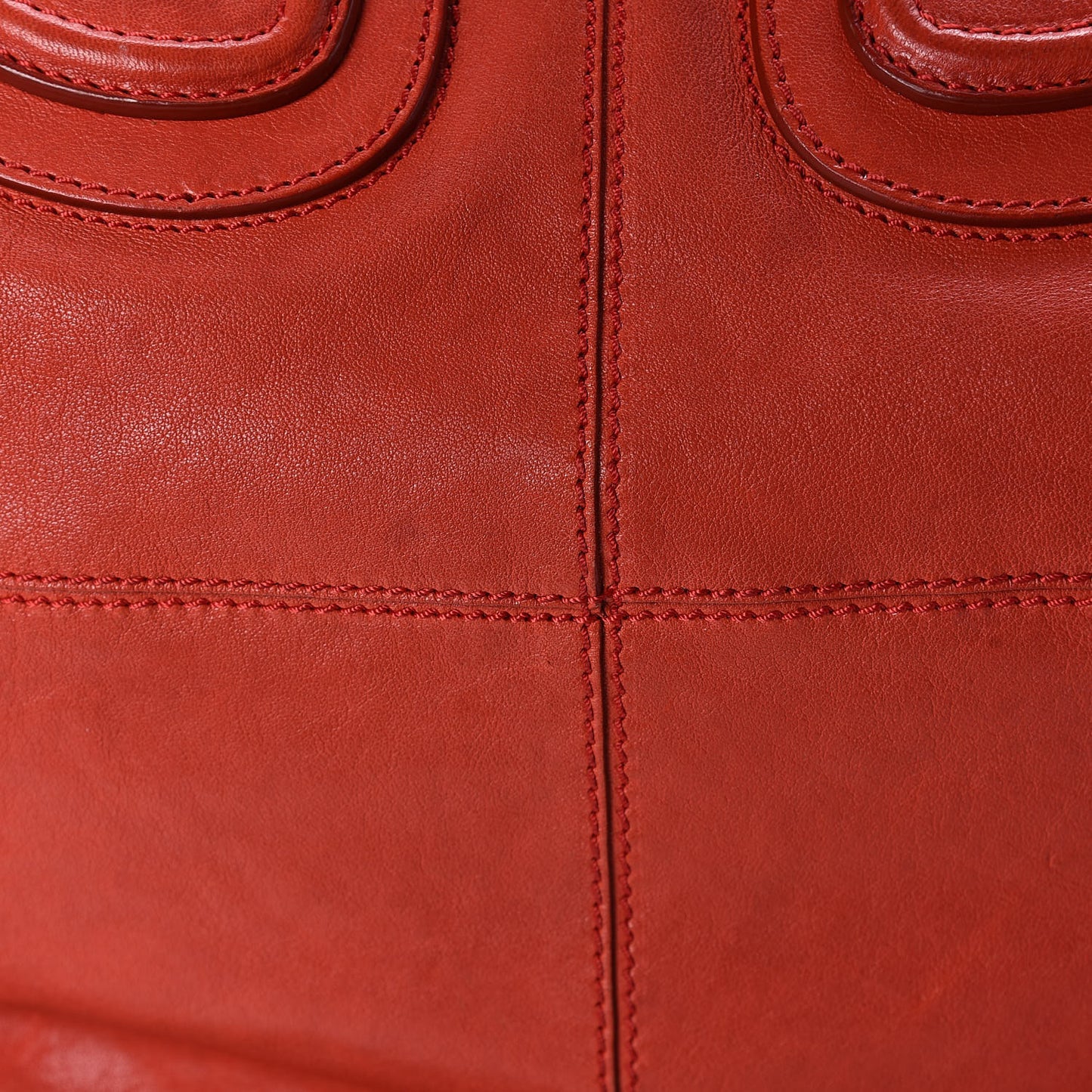 Lambskin Medium Nightingale Red