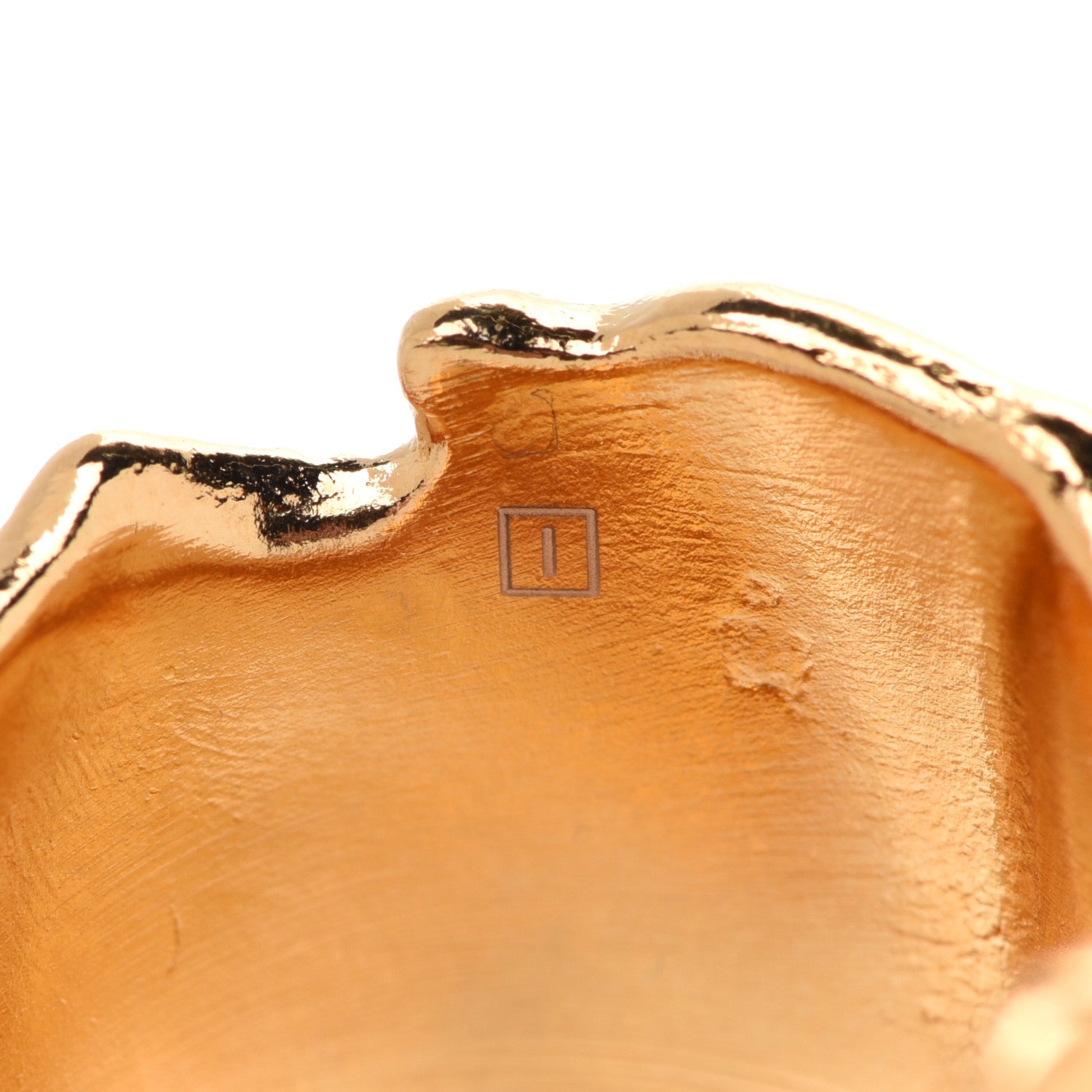 Gucci Textured Metal Interlocking G Ring S Gold 4 of 5