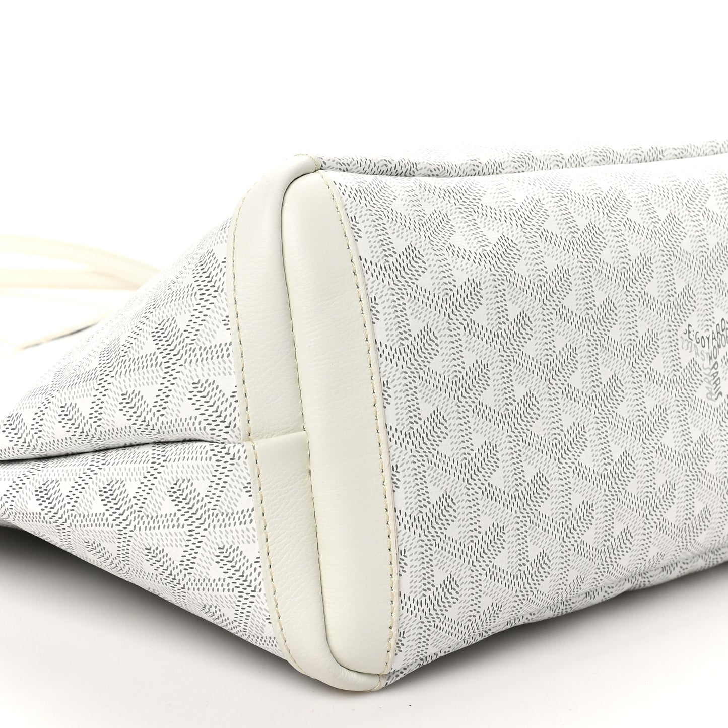 Goyardine Artois PM White