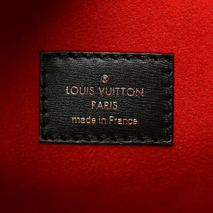 Louis Vuitton Monogram Fall In Love Onthego MM 6 of 9