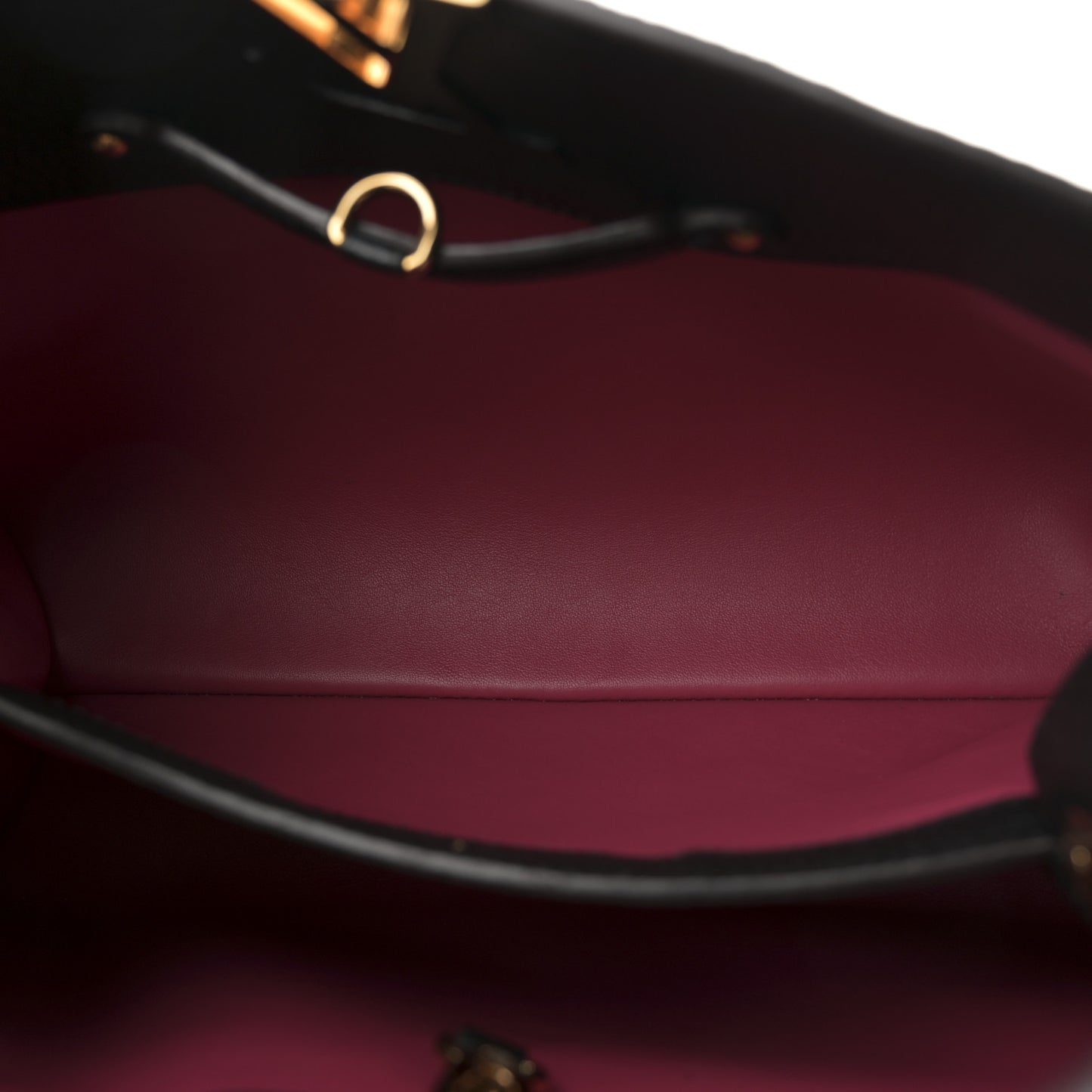 Taurillon Capucines PM Black