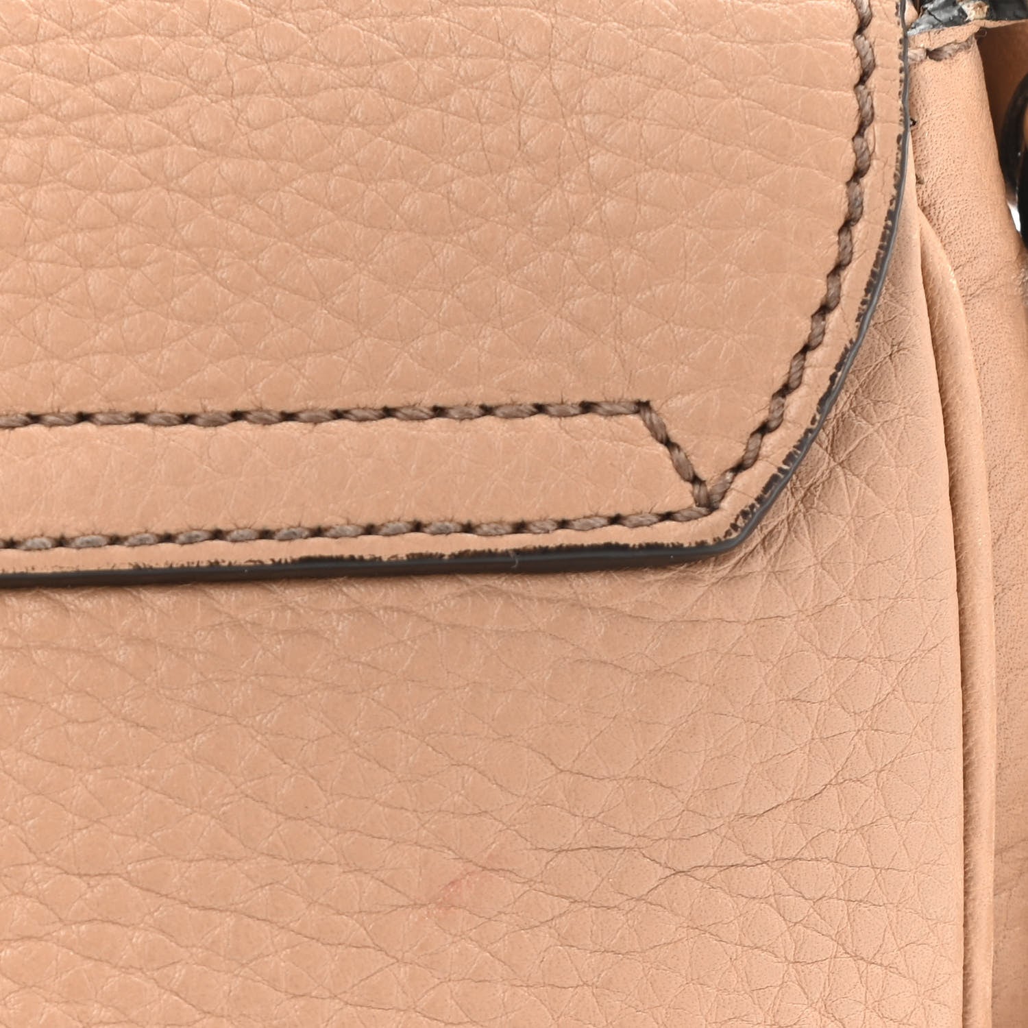 Gucci Pebbled Calfskin Medium Soho Flap Crossbody Camelia 13 of 18