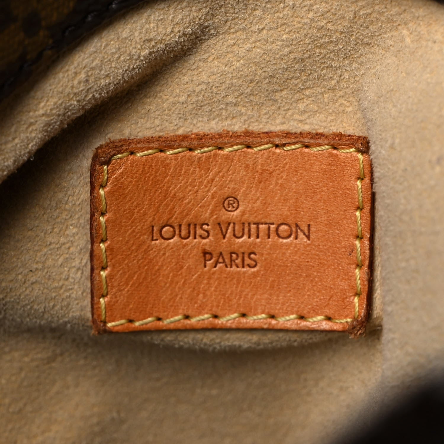 Louis Vuitton Monogram Artsy MM 5 of 20