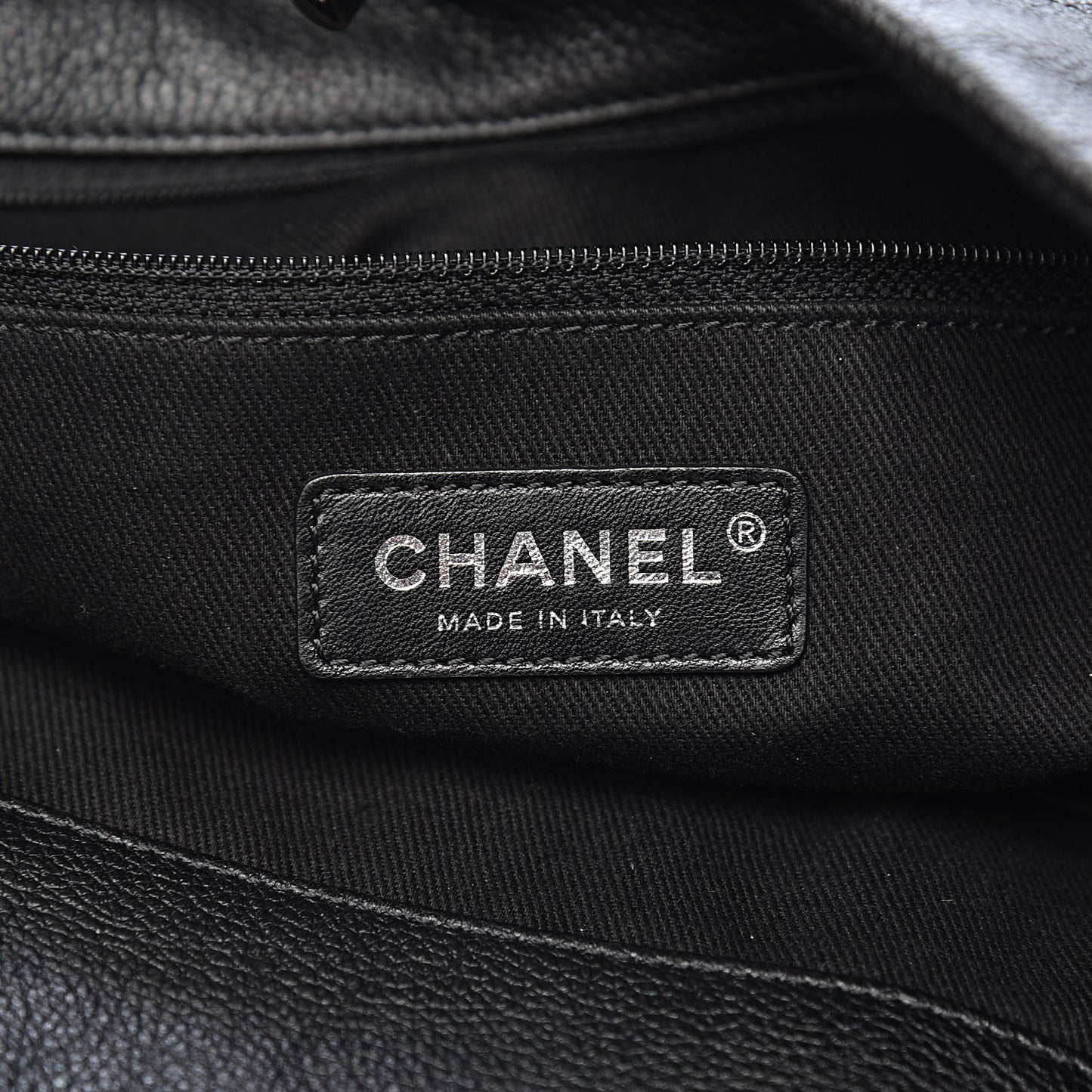 Grained Calfskin Stitched Medium Braided With Style Hobo Black
