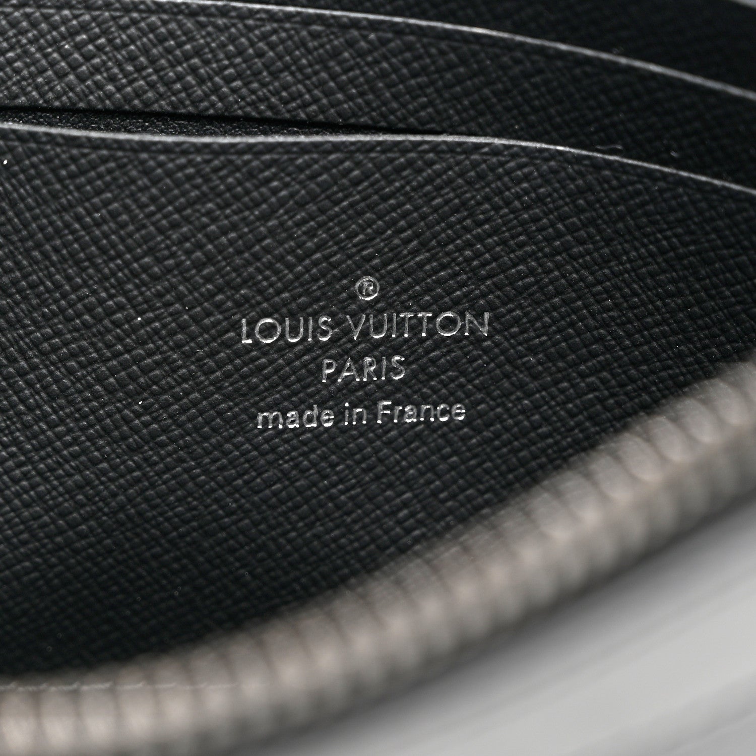 Louis Vuitton Monogram Eclipse Discovery Pochette 6 of 7