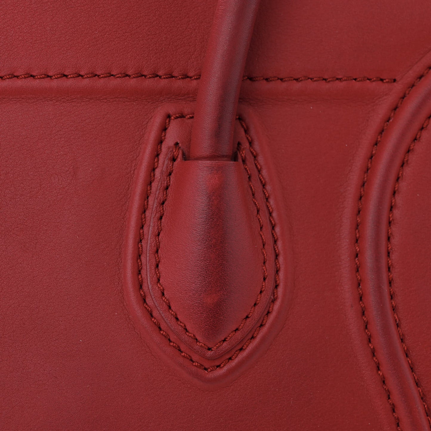 Supple Calfskin Medium Phantom Luggage Red