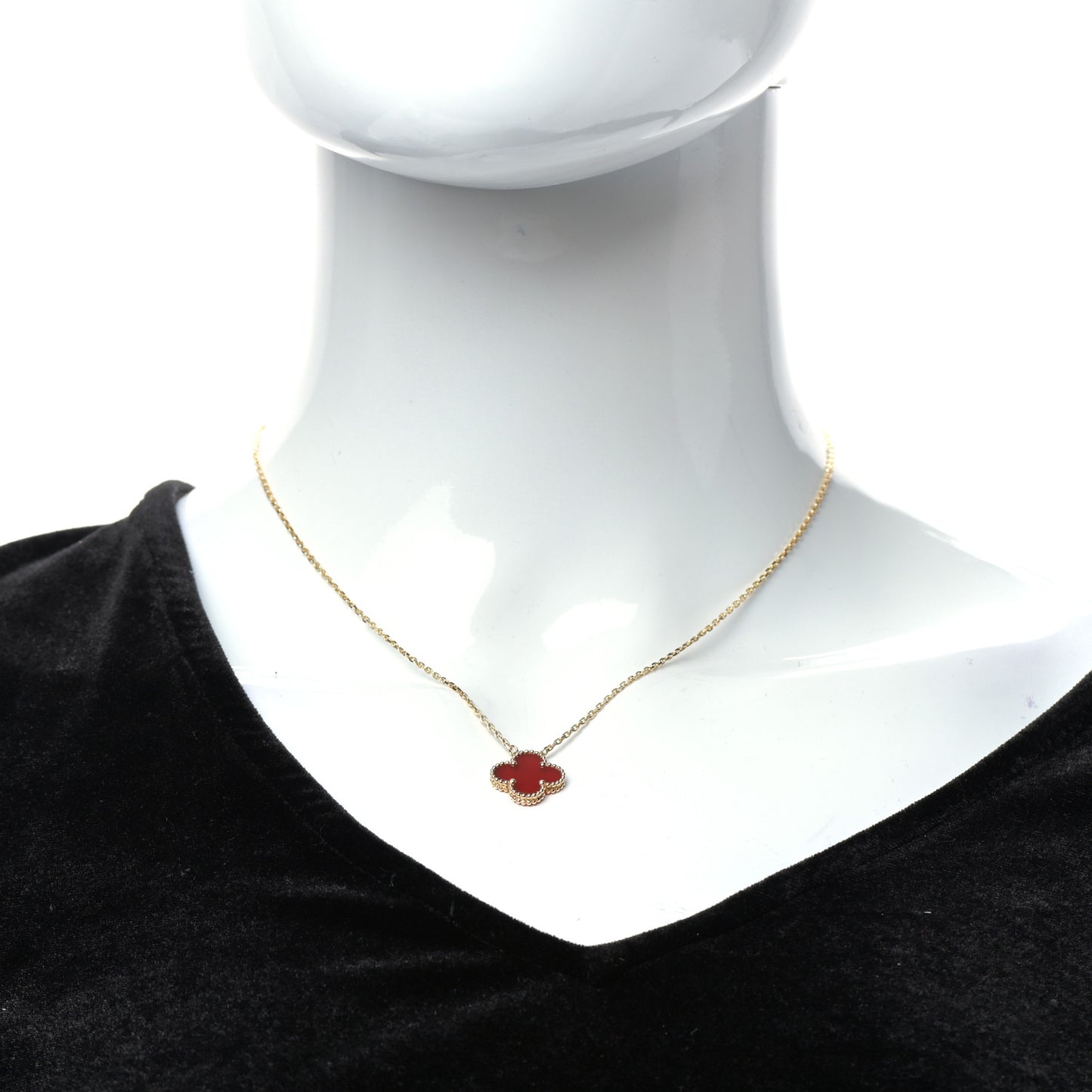 18K Yellow Gold Carnelian Vintage Alhambra Pendant Necklace