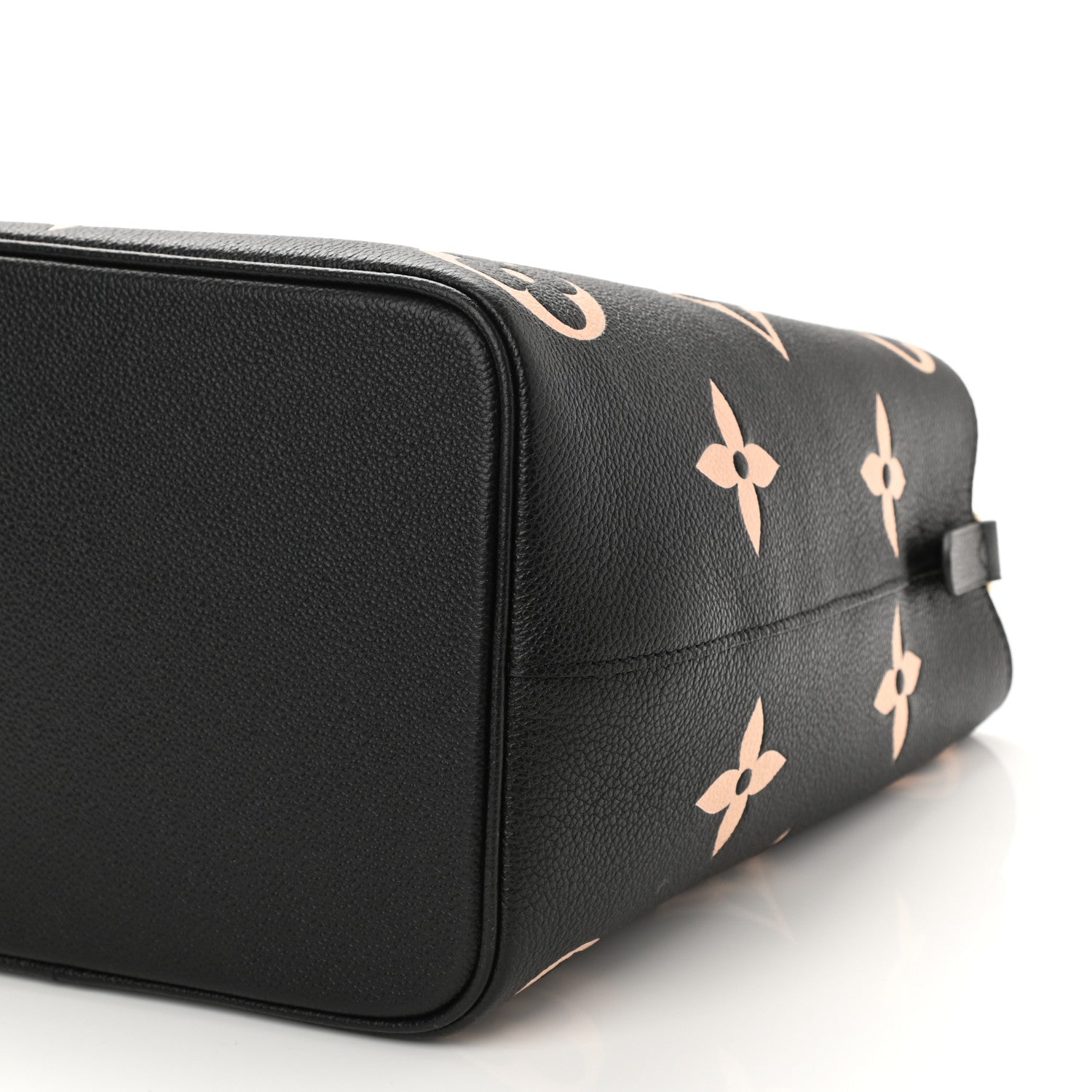 Louis Vuitton Empreinte Monogram Giant Neonoe MM Black Beige 9 of 9