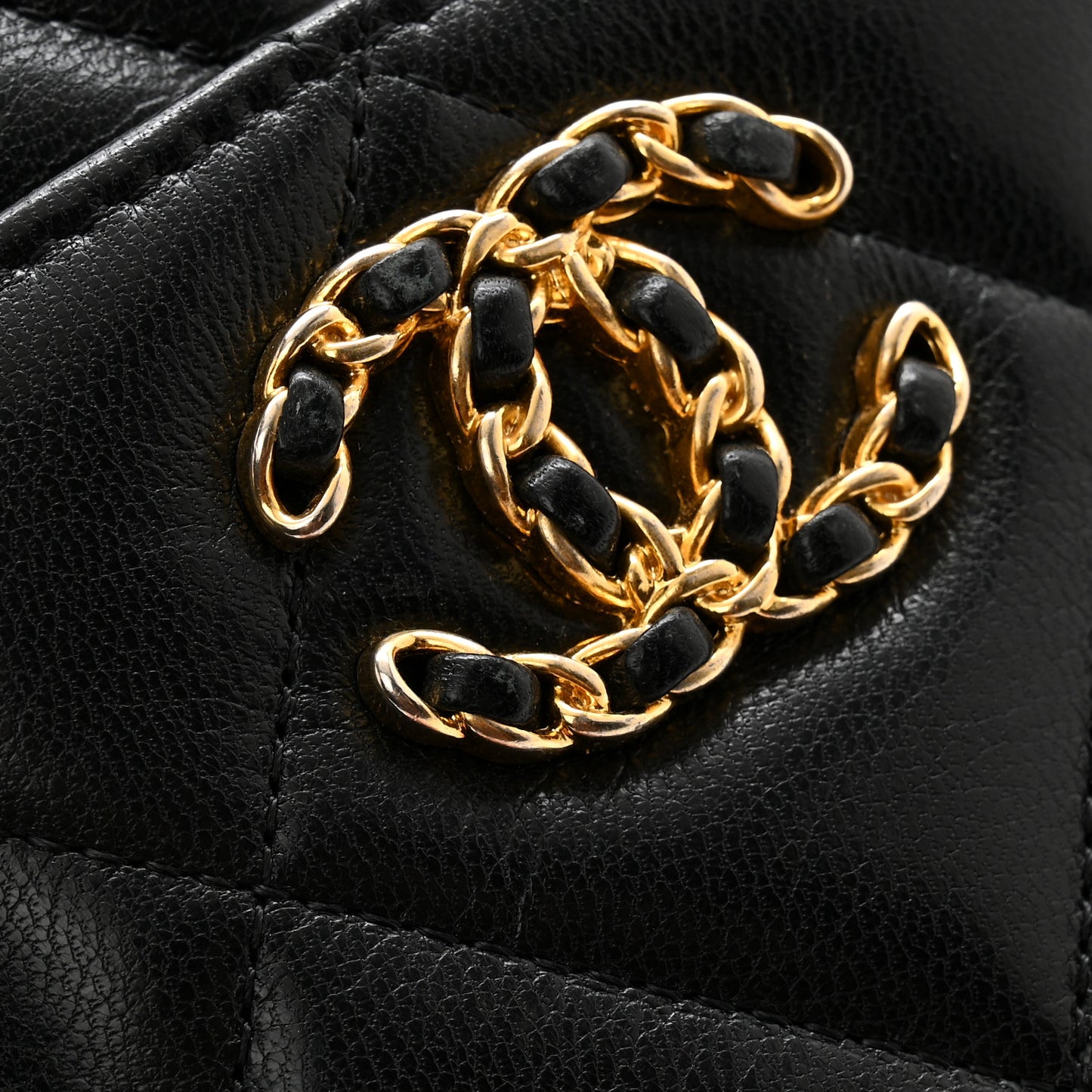 Lambskin Quilted Chanel 19 Phone and Card Holder Black