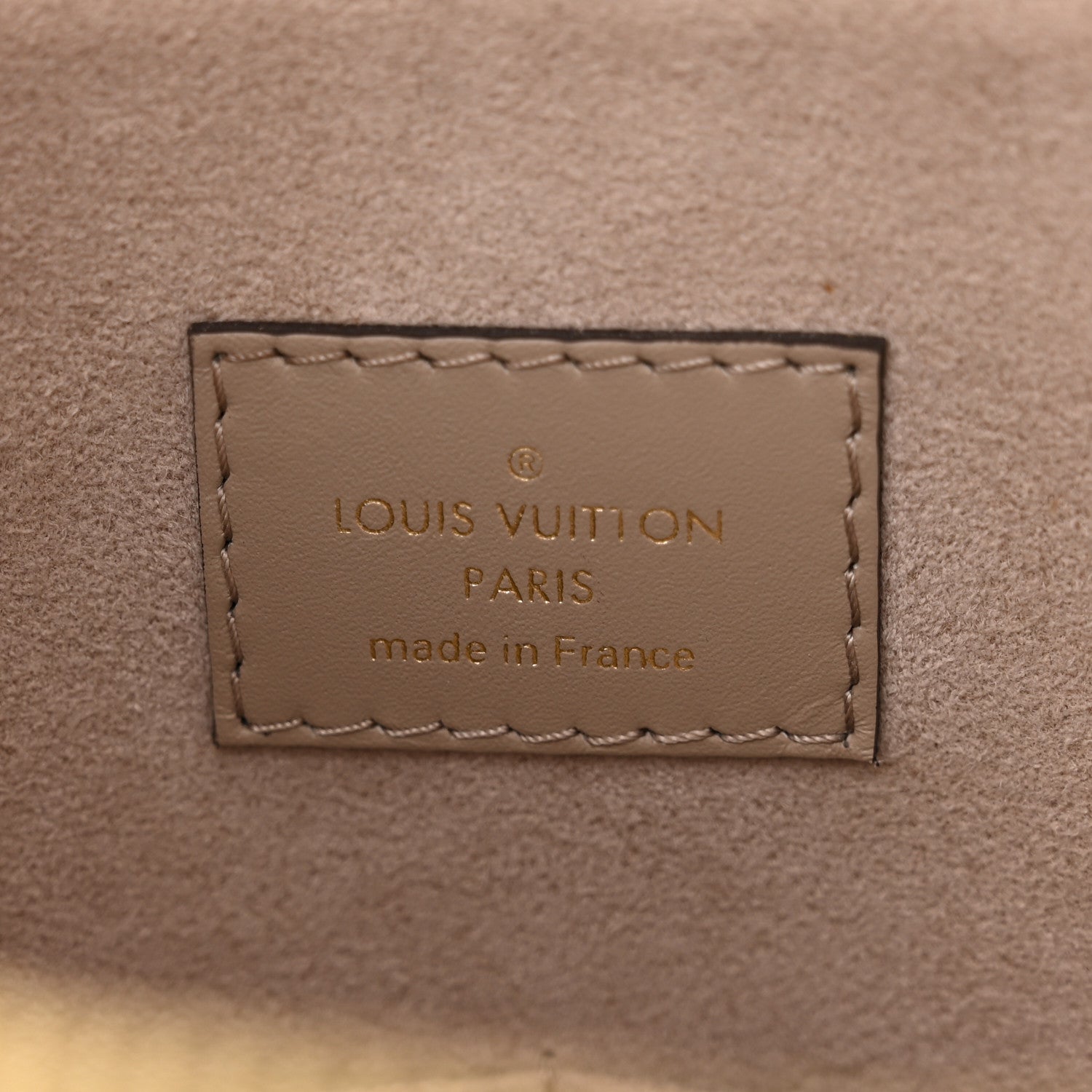 Louis Vuitton Empreinte V Tote MM Tourterelle 6 of 9