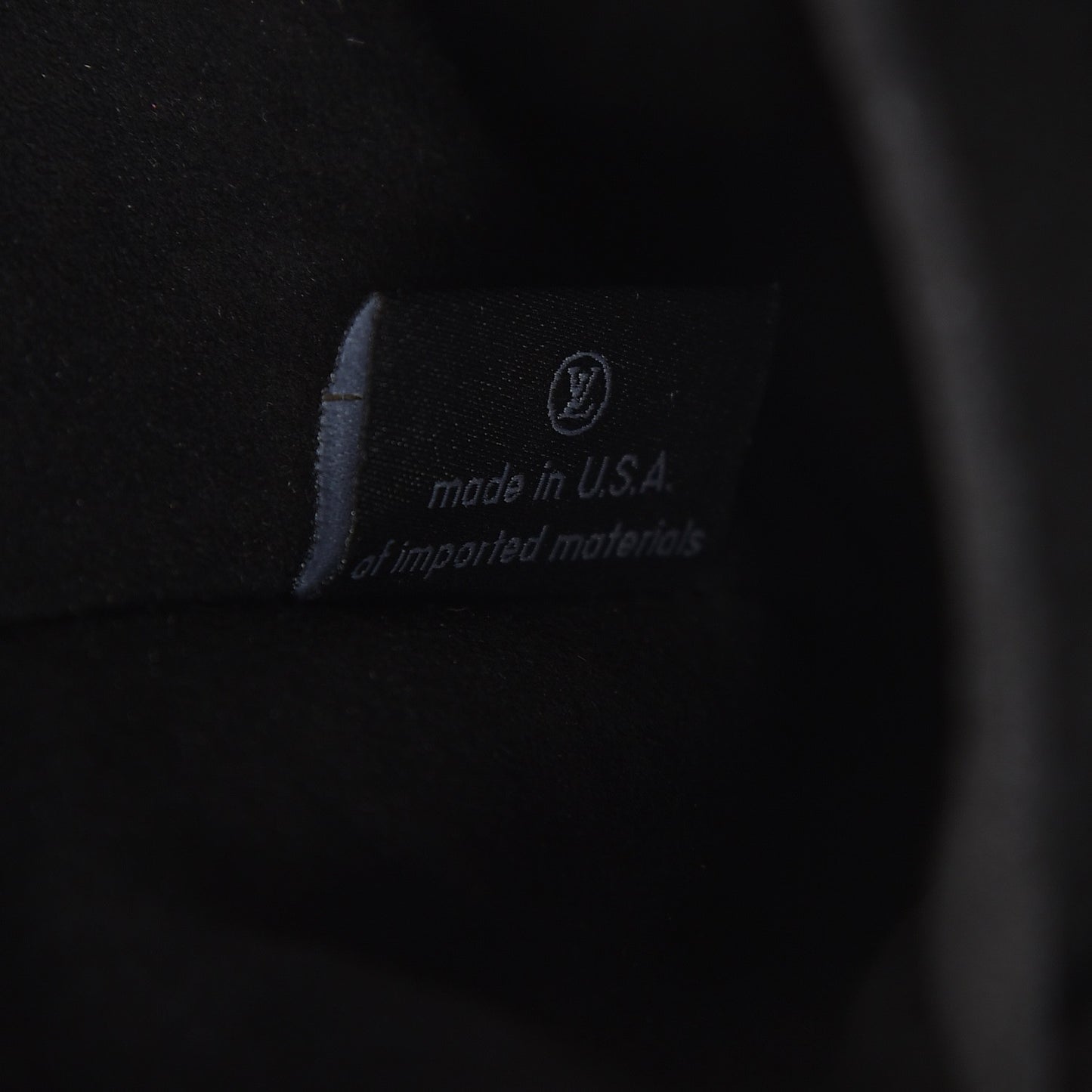 Reverse Monogram Pochette Metis