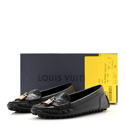 Louis Vuitton Grained Calfskin Close Up Flat Loafer 37 Black 10 of 10