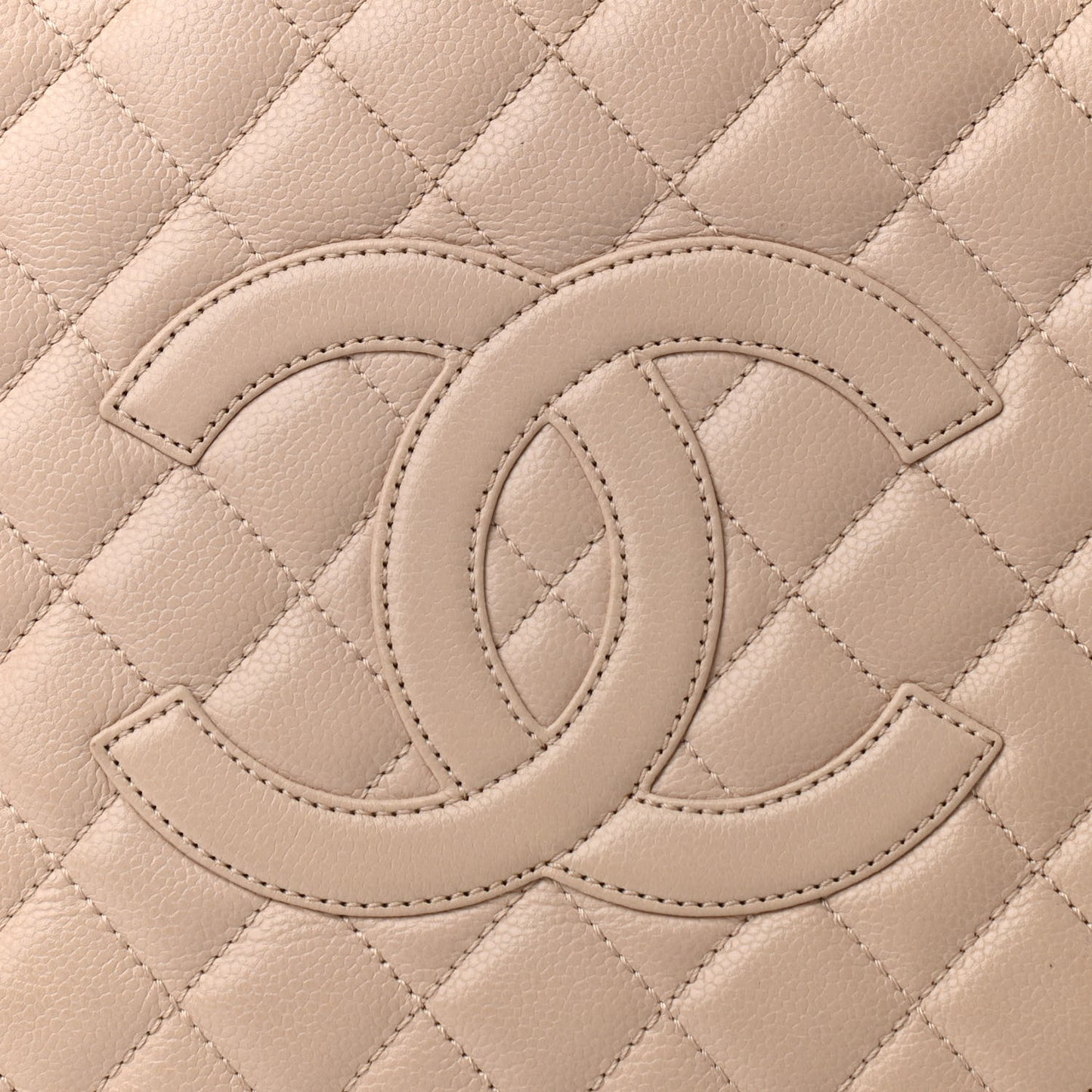 Caviar Quilted Grand Shopping Tote GST Beige Clair