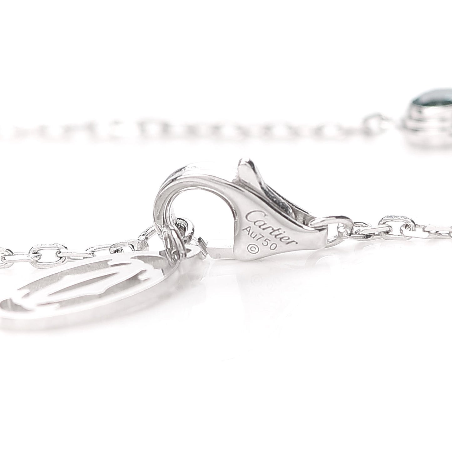 18K White Gold Sapphire Saphirs Legers de Pendant Necklace