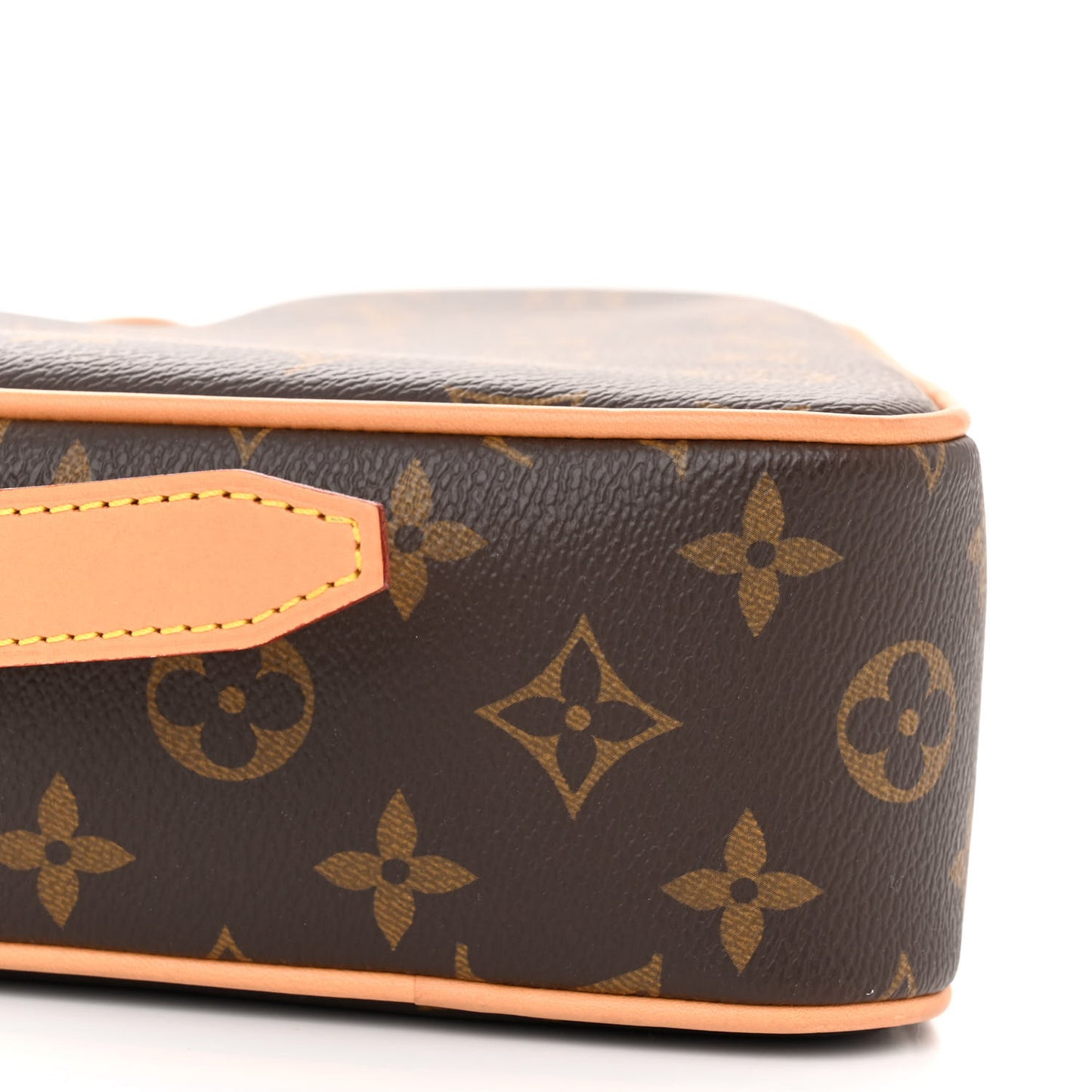 Monogram Game On Coeur
