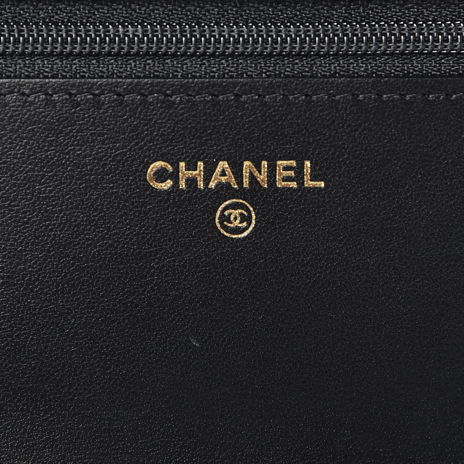 Chanel Calfskin Crocodile Embossed Graffiti 2.55 Cocodile Reissue Wallet On Chain WOC Black Gold 6 of 12