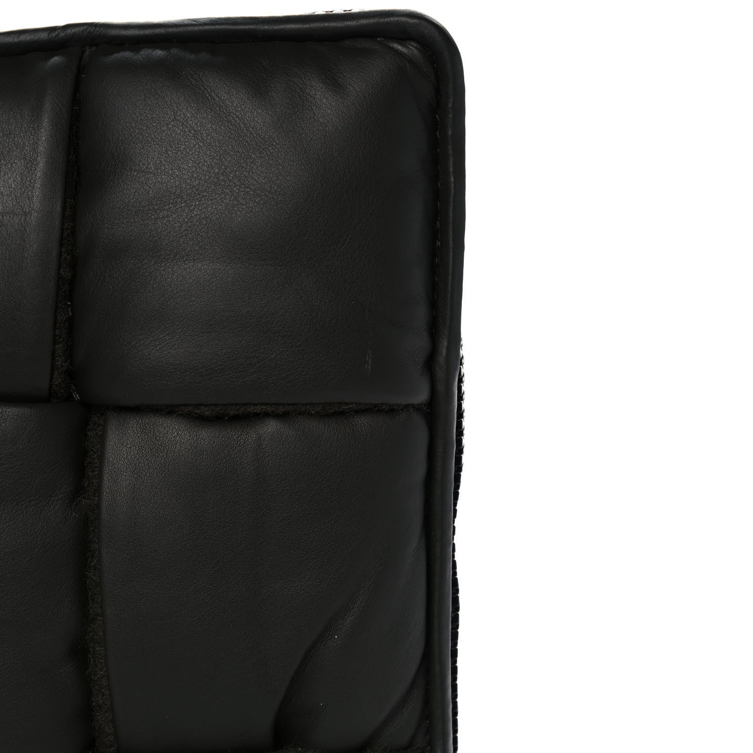 Bottega Veneta Calfskin Maxi Intrecciato Puffy Laptop Pouch Camping 15 of 16