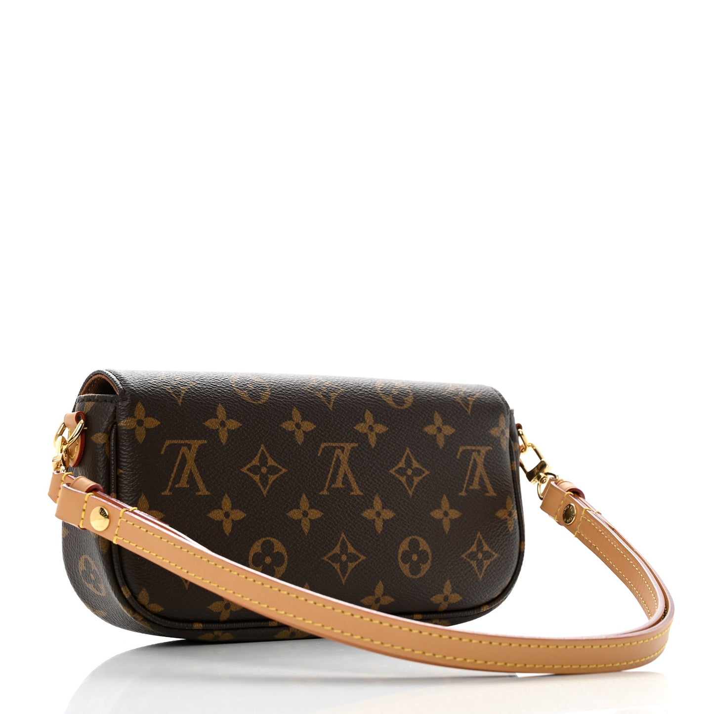 Monogram Ivy Wallet On Chain