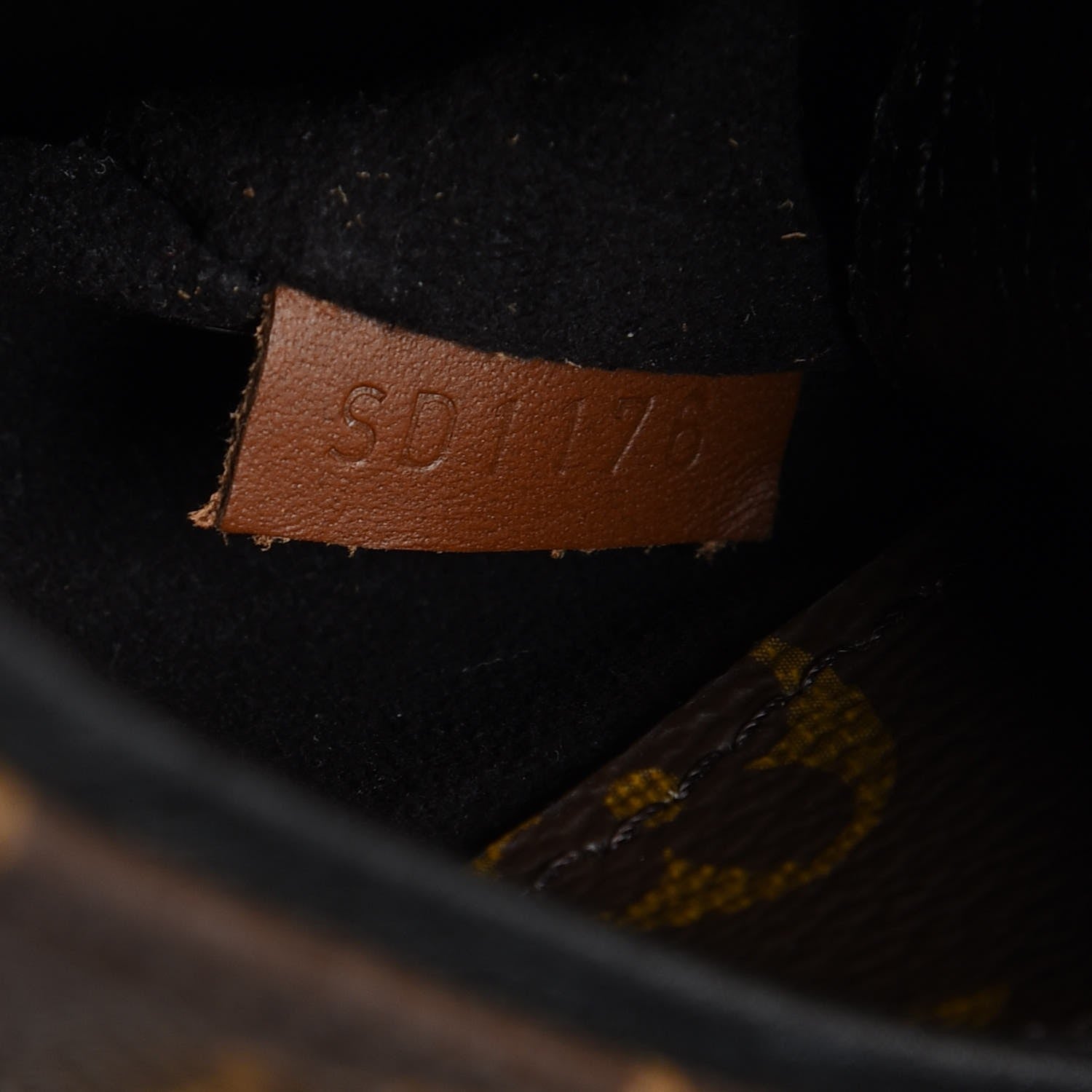 Louis Vuitton Monogram Pallas BB Black 7 of 7