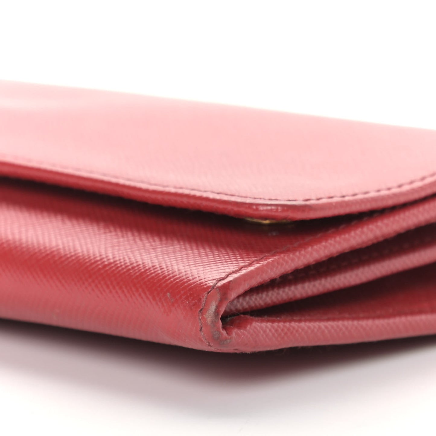 Saffiano Metal Oro Chain Wallet Fuoco