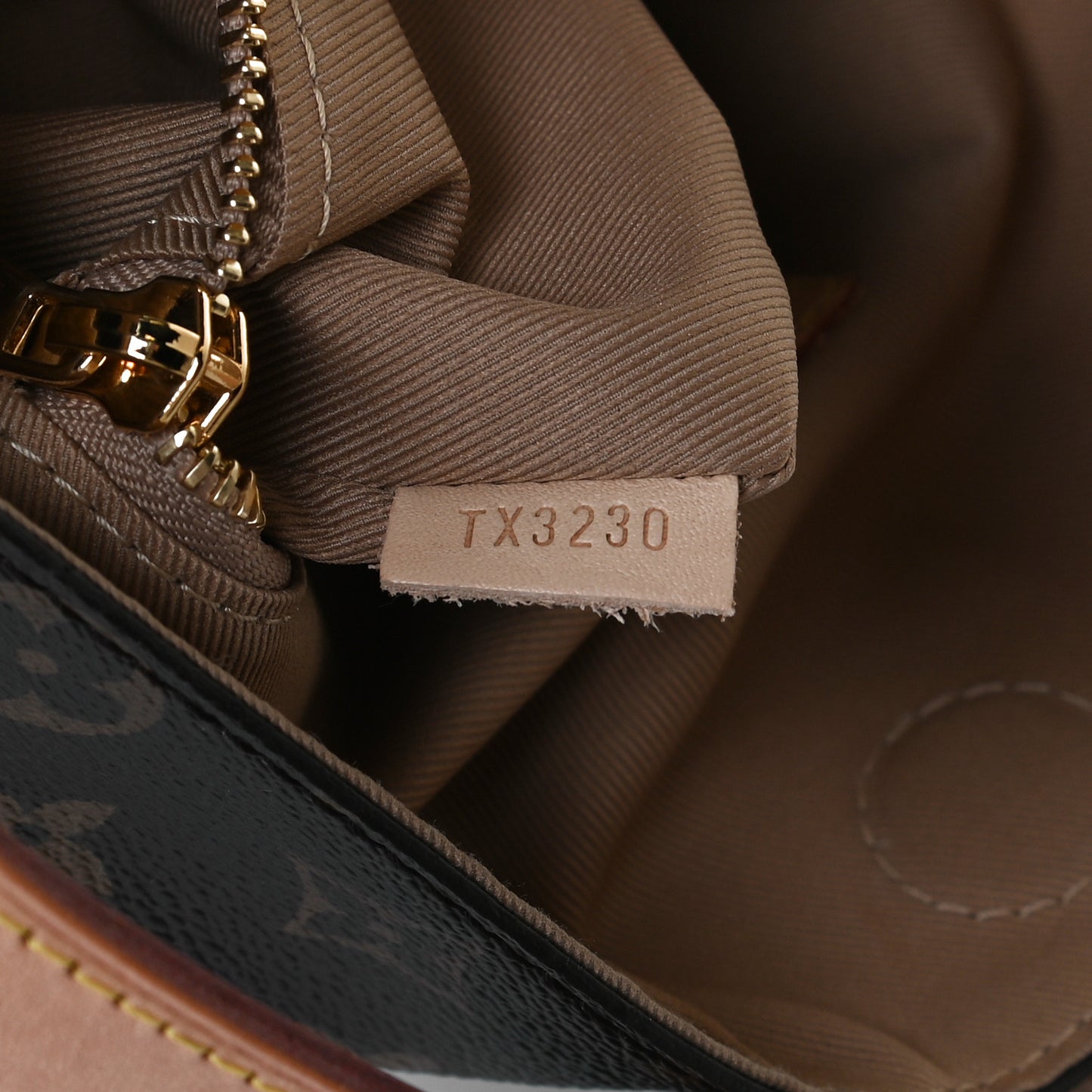 Monogram Graceful PM