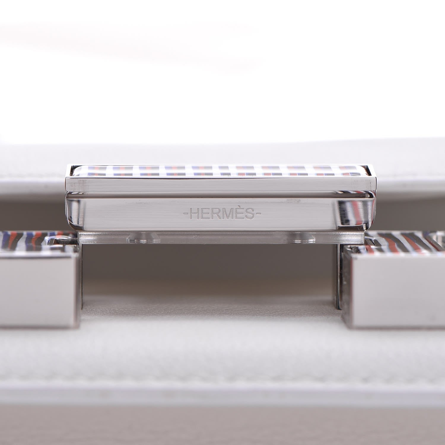 Hermes Evercolor Optique Enamel Constance 18 White 11 of 17