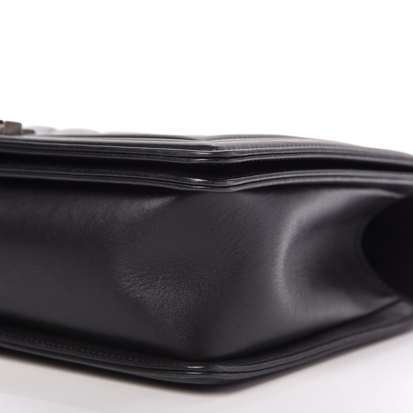 Calfskin Chevron Quilted New Medium Boy Flap Black