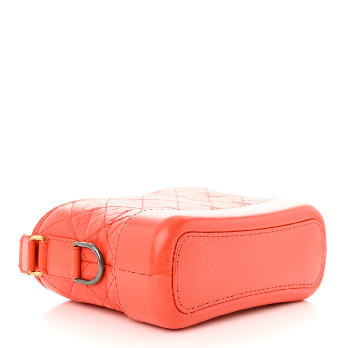 Aged Calfskin Quilted Small Gabrielle Hobo Red