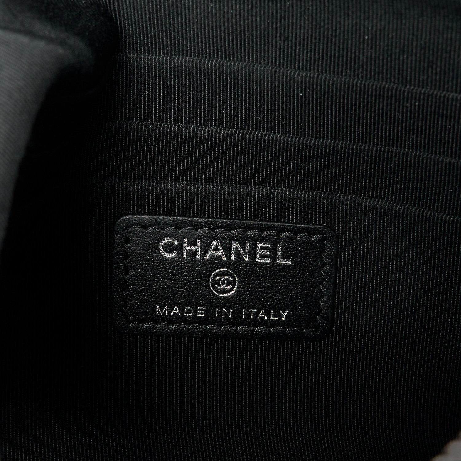 Chanel Aged Calfskin Quilted Medium Reissue Cosmetic Case So Black 6 of 10