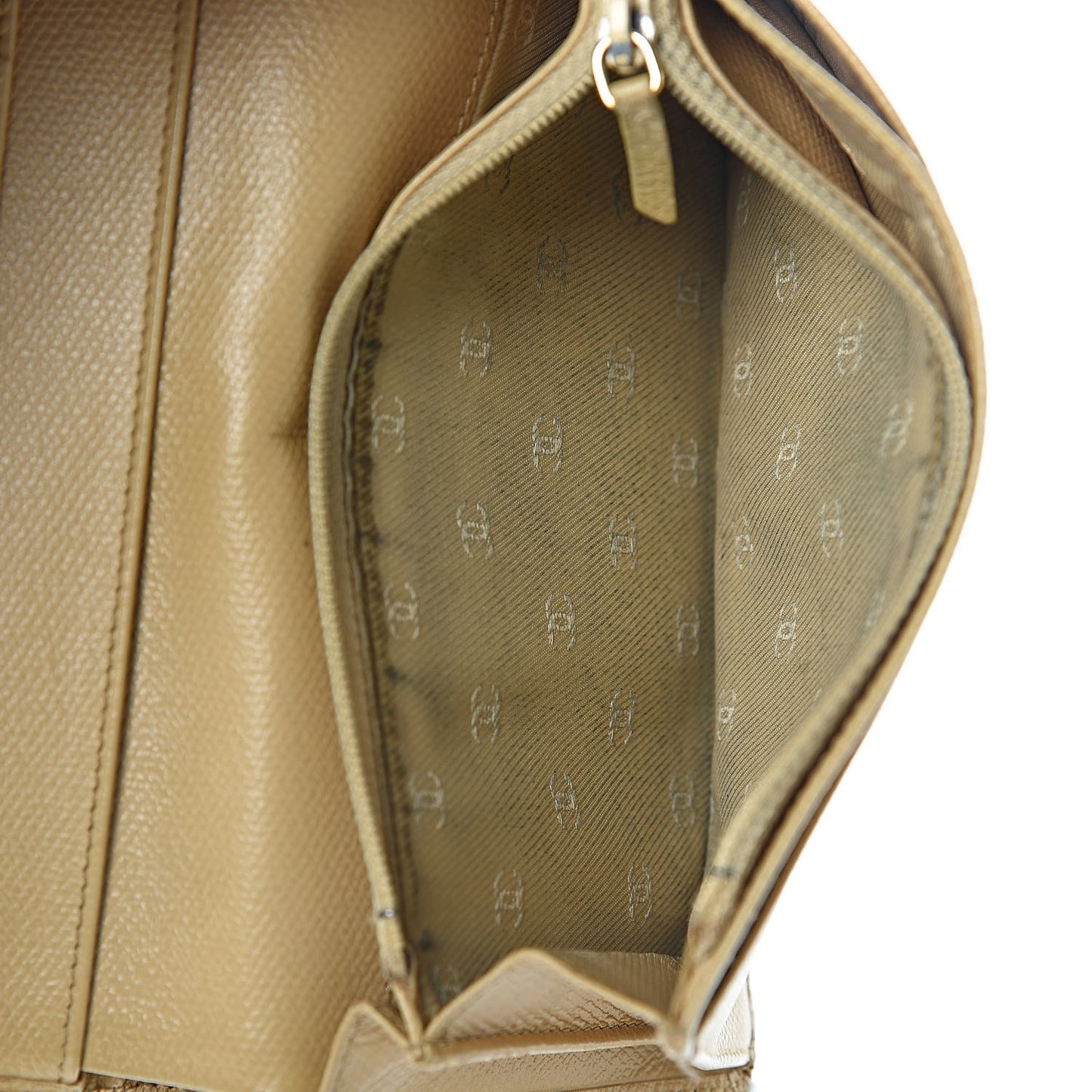 Grained Calfskin CC Button Yen Wallet Beige