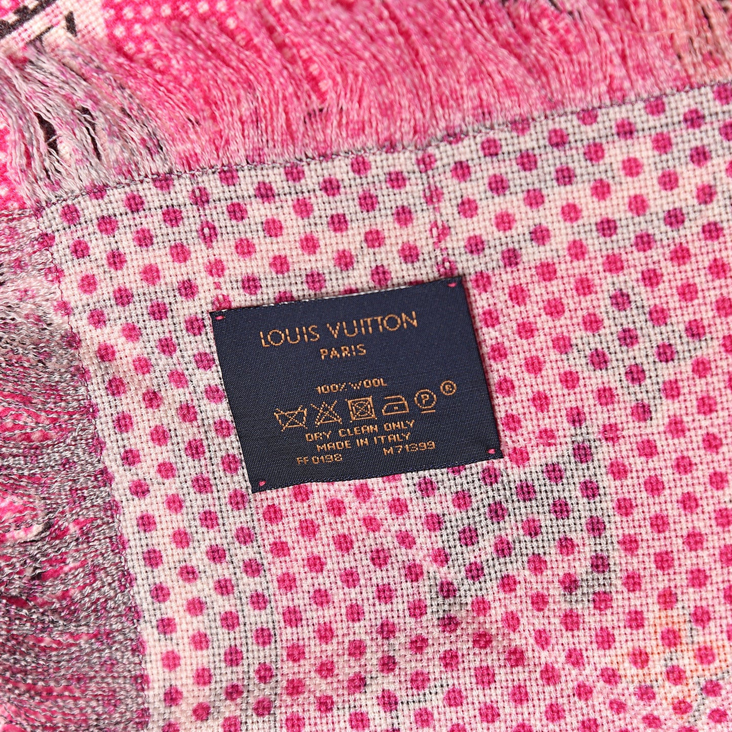 Wool Pop Monogram Shawl Pink