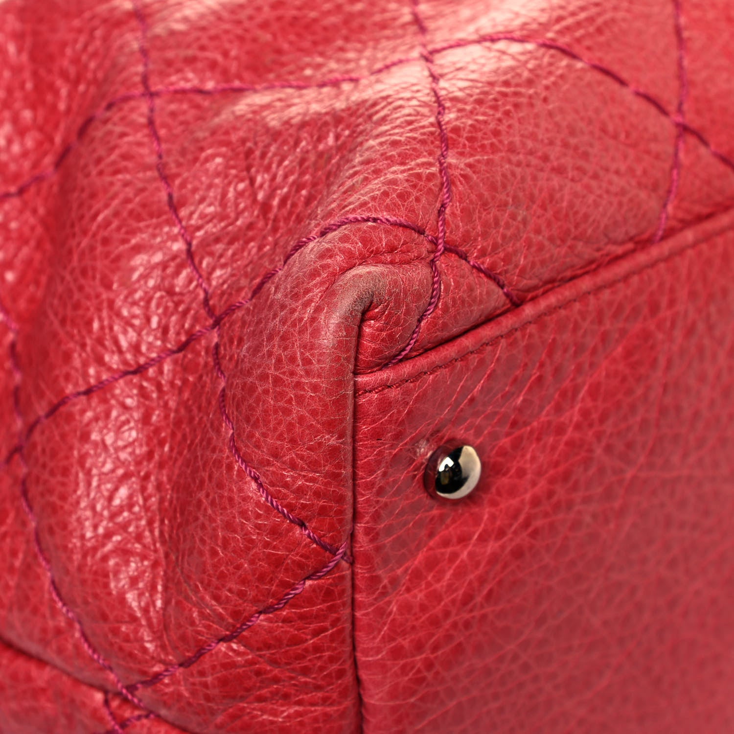 Chanel Glazed Calfskin Large On The Road Tote Red 8 of 16