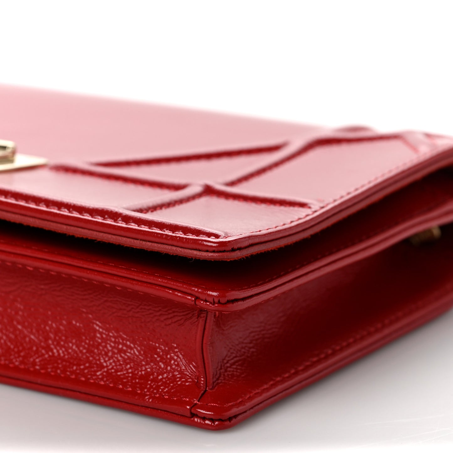Crinkled Calfskin Diorama Wallet on Chain Pouch Red