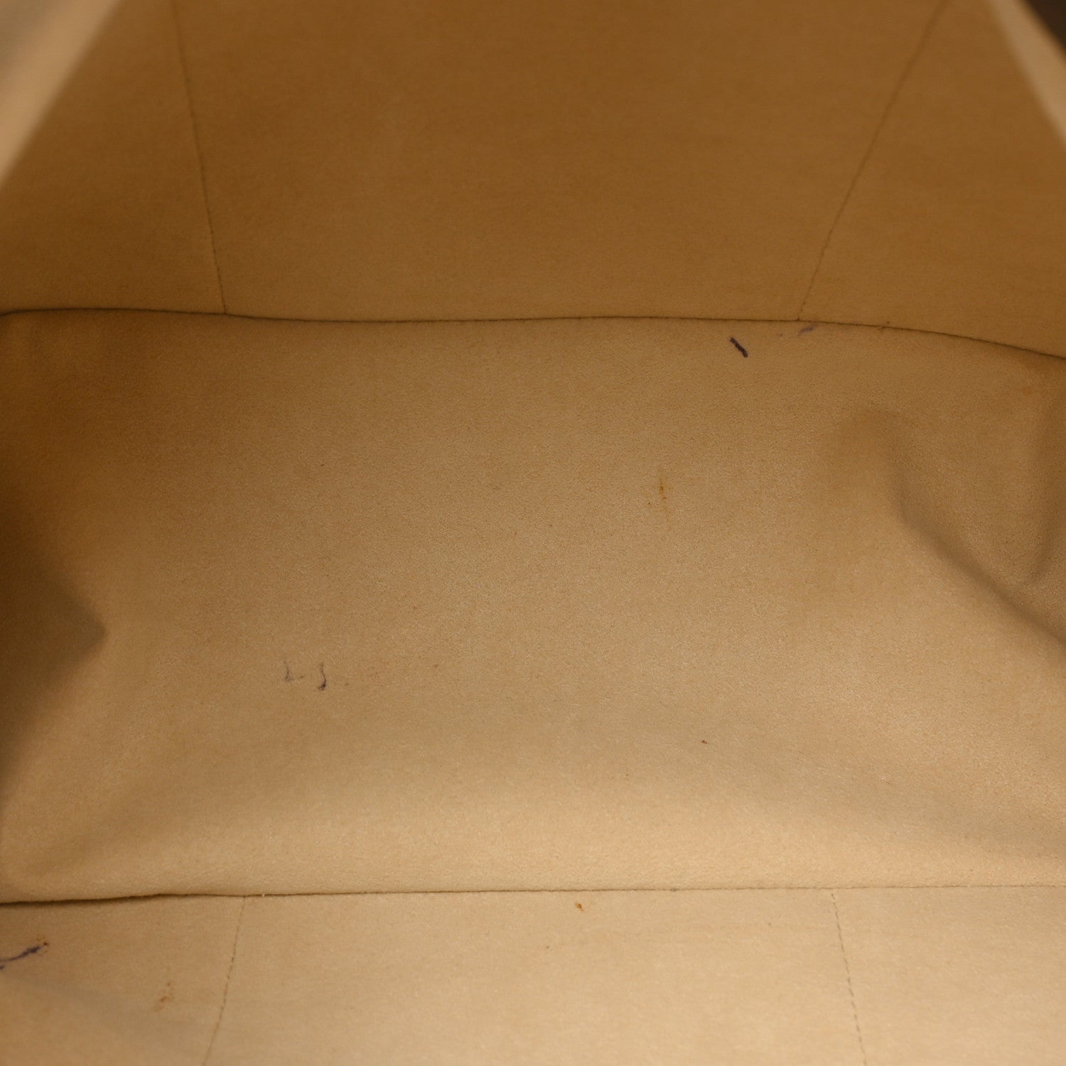 Louis Vuitton Monogram Artsy MM 5 of 13