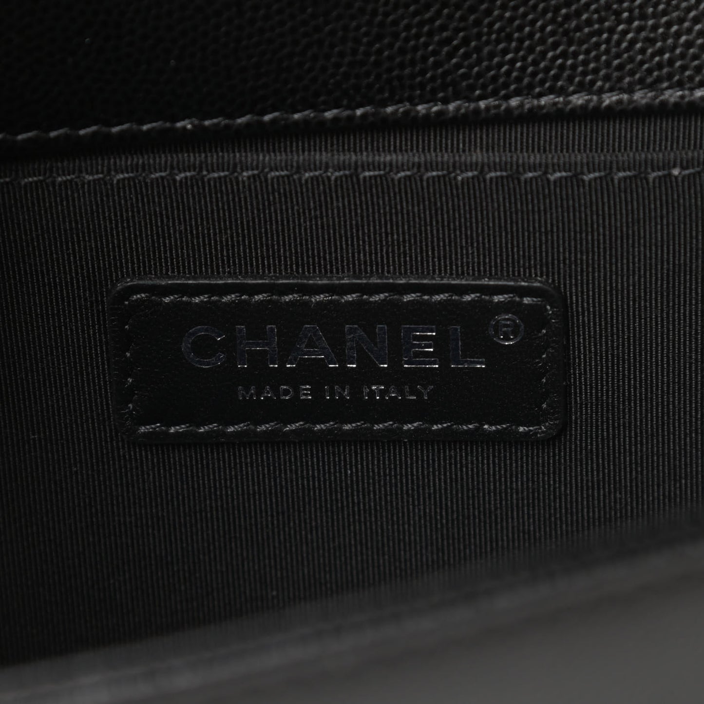 Caviar Quilted Medium Boy Flap Black