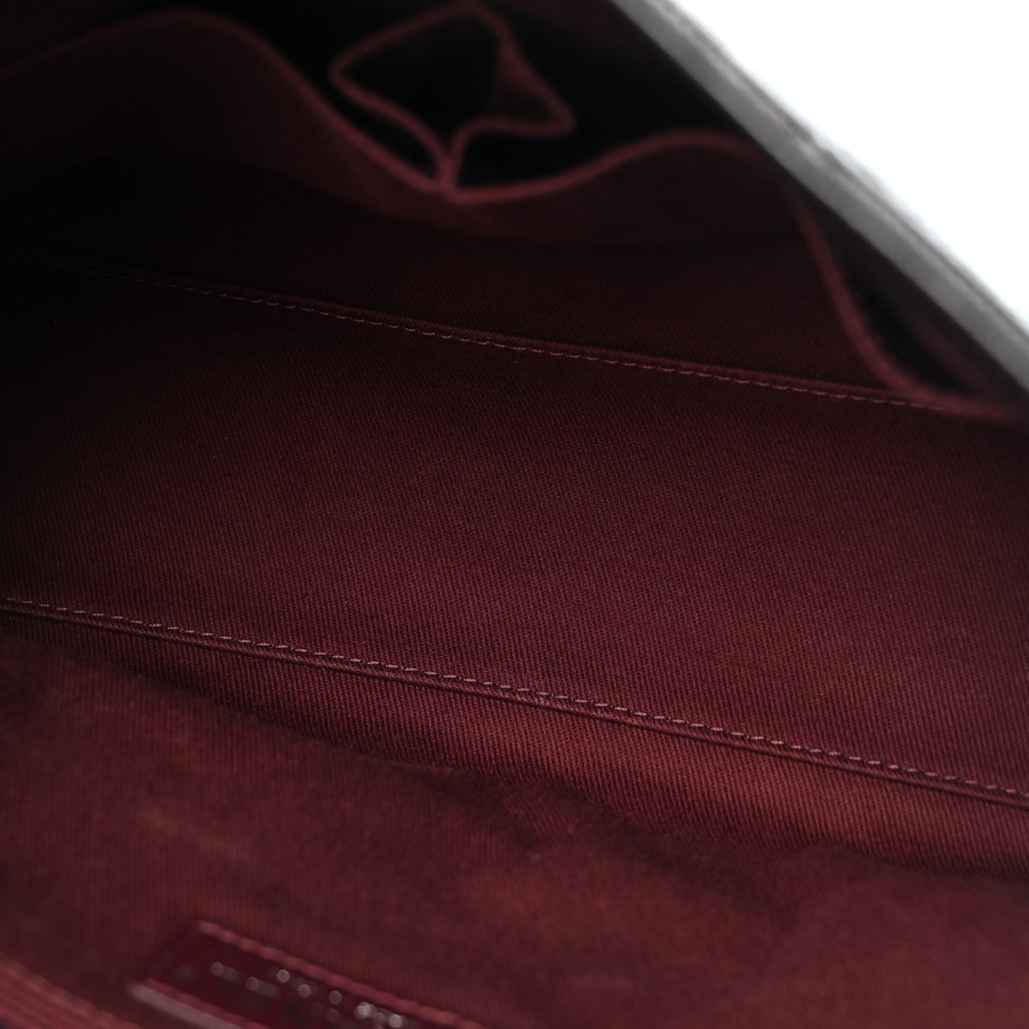 Crumpled Grained Calfskin Jumbo CC Crave Flap Black