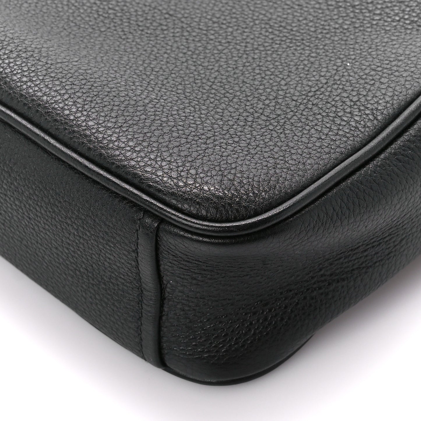 Vitello Phenix Camera Bag Black