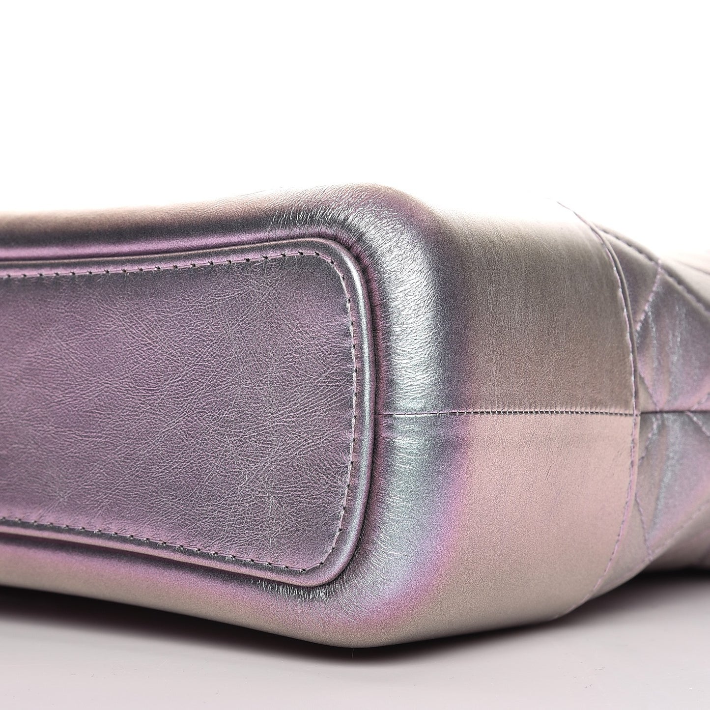 Iridescent Lambskin Calfskin Quilted Medium Gabrielle Hobo Light Purple