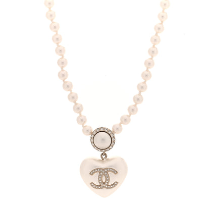 Chanel Pearl Crystal CC Heart Short Necklace Pearly White Gold 3 of 5
